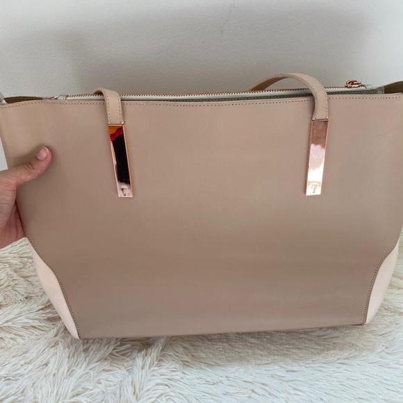 Striking colorblock pink & rose gold Ted Baker bag - Picture 9 of 9